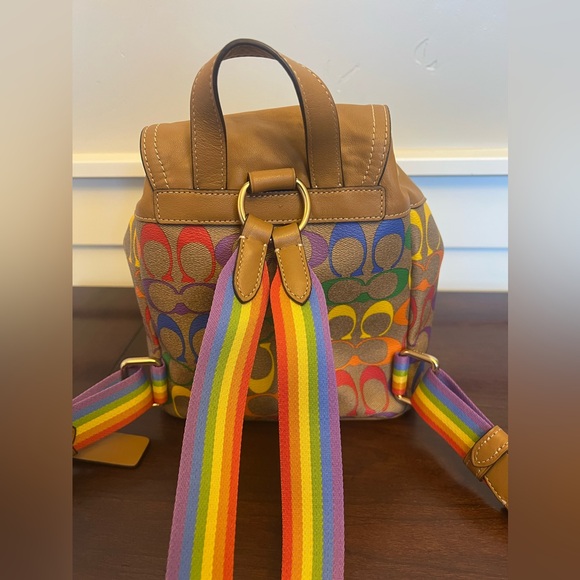 Coach Pennie Backpack 22 In Rainbow Signature Canvas - Picture 4 of 9